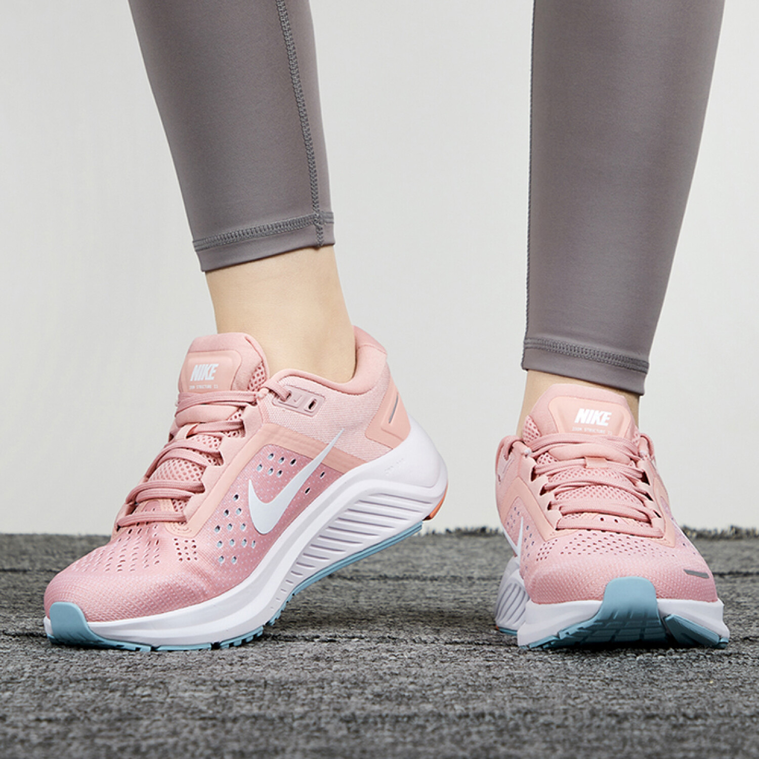 Nike Women's Air Zoom Structure 23 - Running from The Edge Sports Ltd