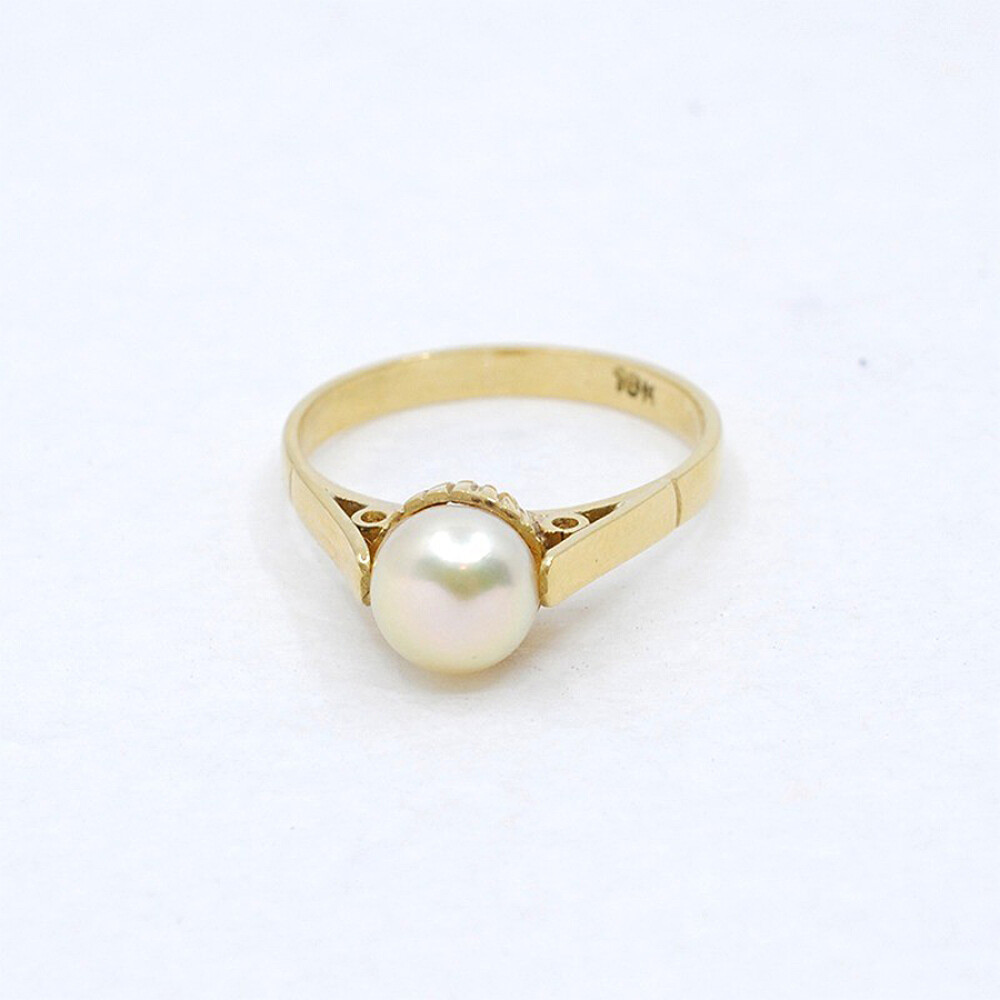 Anillo En Oro 18K Y Perla Anillo En Oro 18K Y Perla