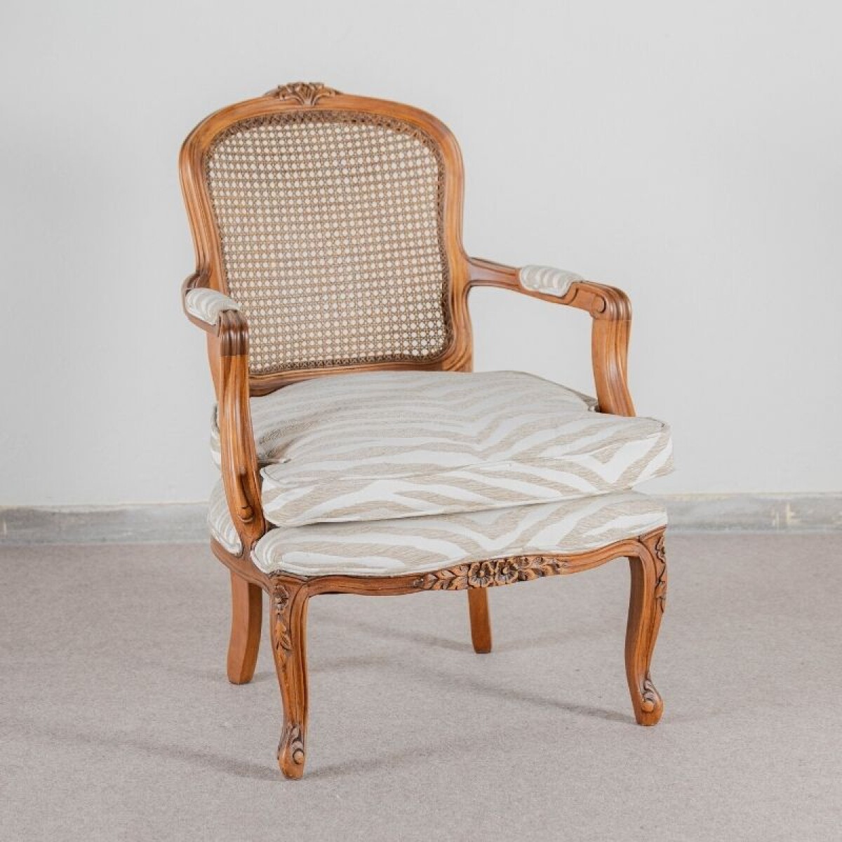 Butaca Luis XV Esterilla 