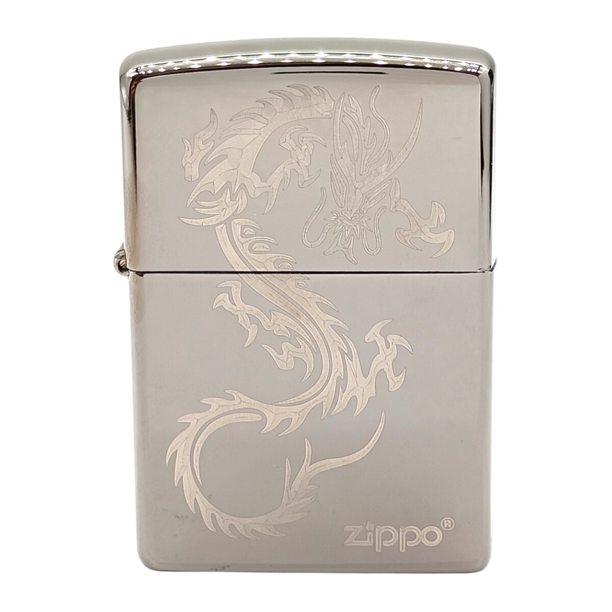 Encendedor ZIPPO 49030 Chinese Dragon Design - ZP490337 - plateadouniforme 