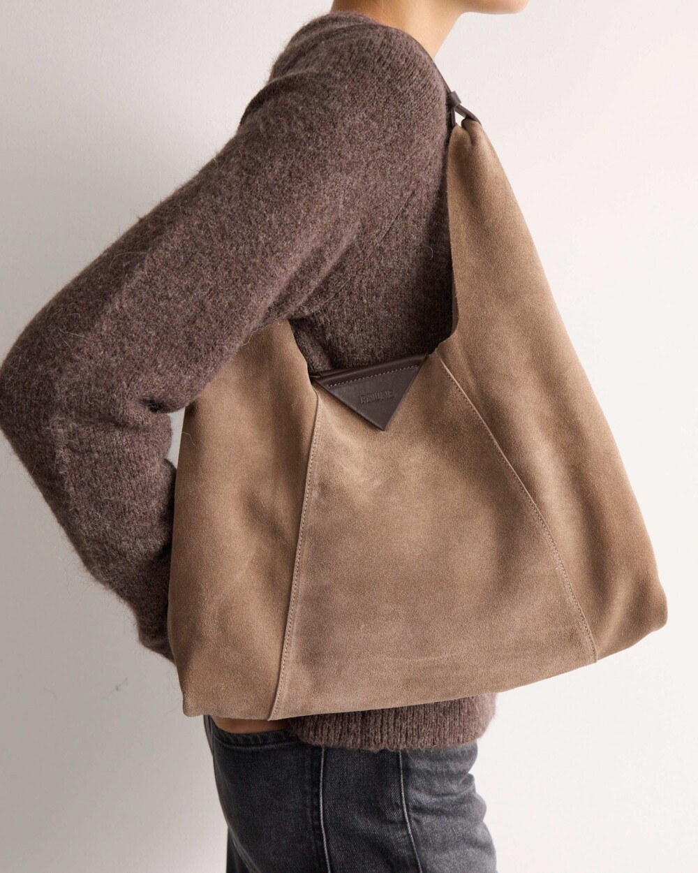 Cartera al hombro The Shopping en cuero gamuza Marron