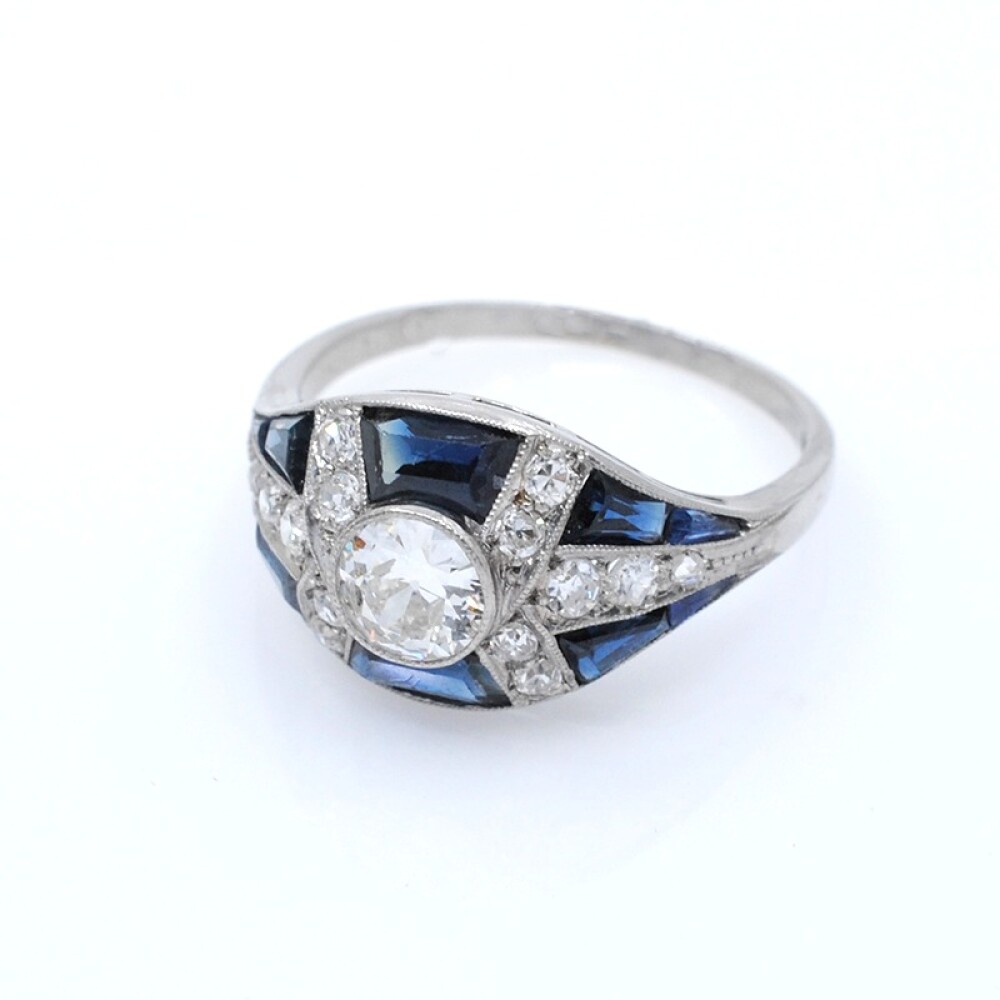 Anillo de platino brillantes, diamantes y zafiros sinteticos. Anillo de platino brillantes, diamantes y zafiros sinteticos.
