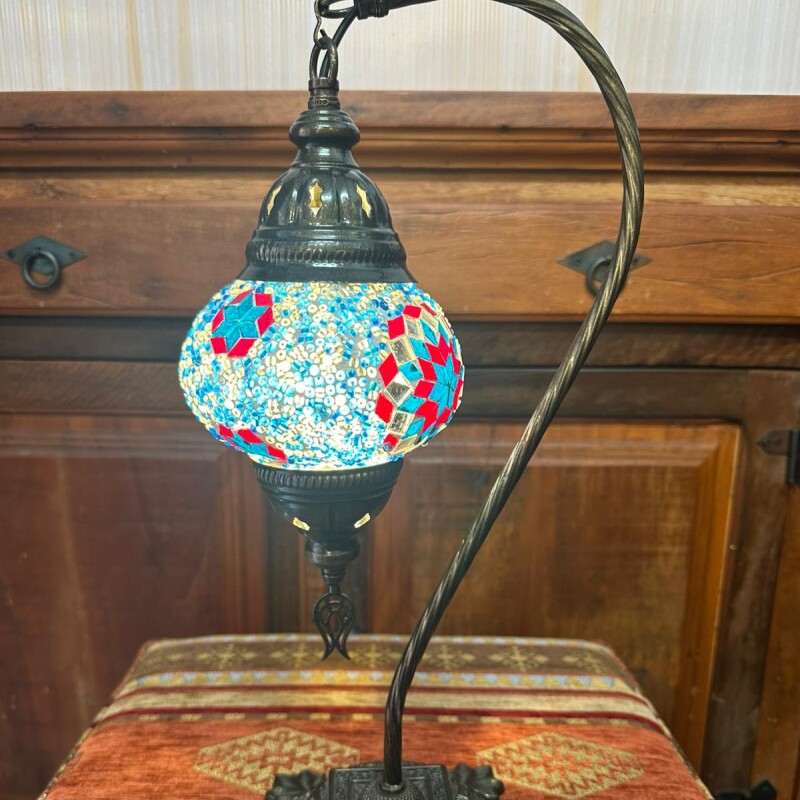 Lámpara vitraux de mesa cuello de cisne Azul y Rojo TM12 Modelo 2