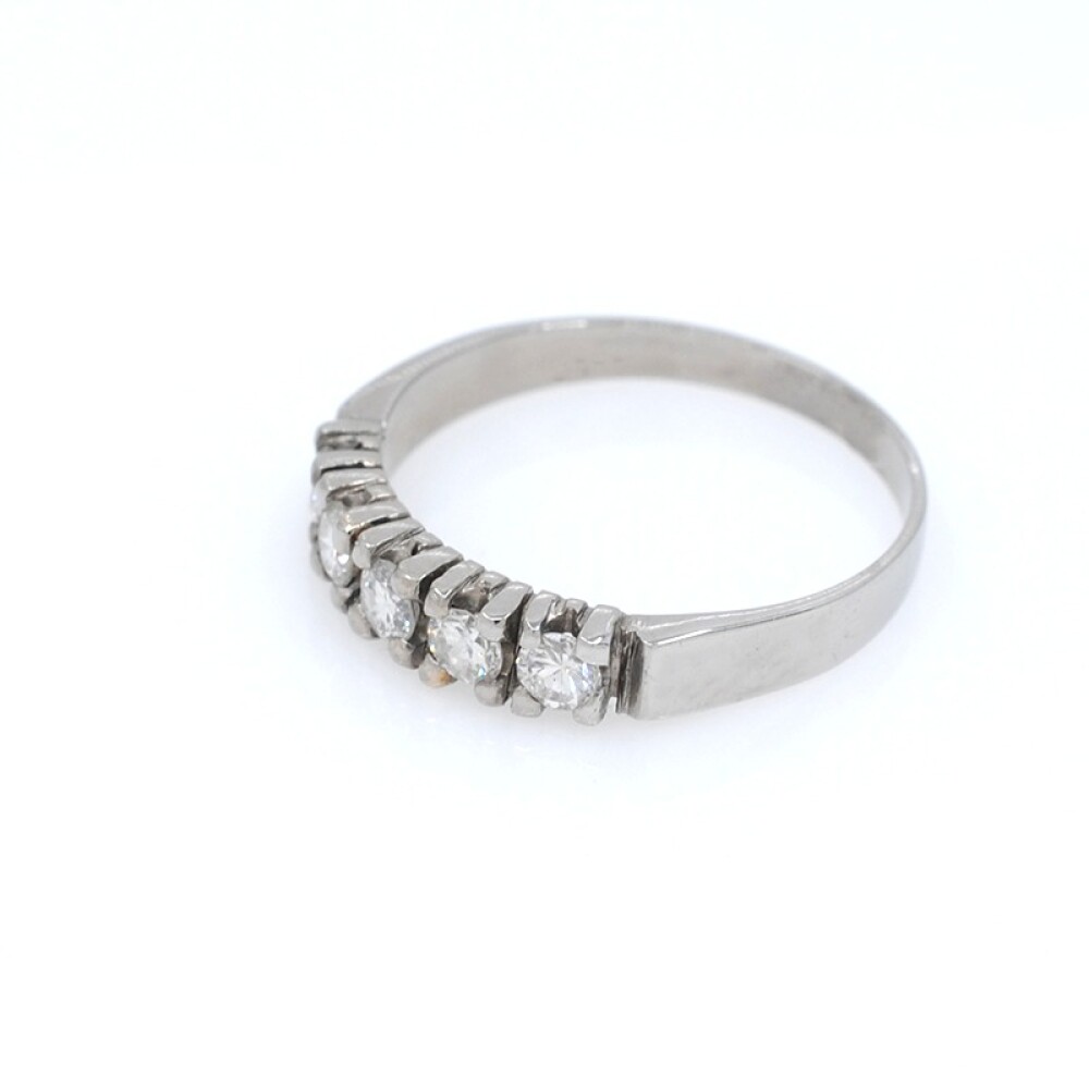 Anillo en oro 18k blanco y brillantes Anillo en oro 18k blanco y brillantes