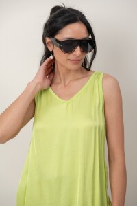 TOP AMIRA Verde Manzana