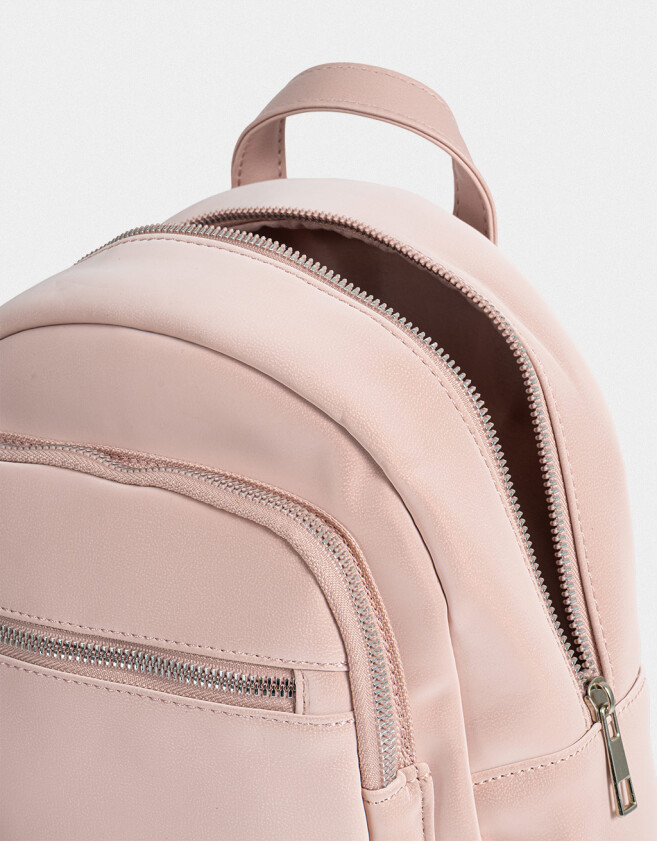 Mochilas Urbanas Mochila De Cuerina Con Charm - Rosa Viejo