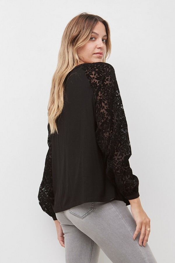 Blusa Detalle Manga NEGRO