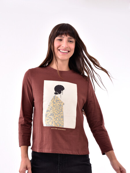 REMERA UPSALA VARIANTE 1