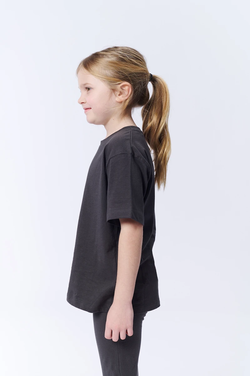 Remera manga corta estampa Corazón Gris Oscuro