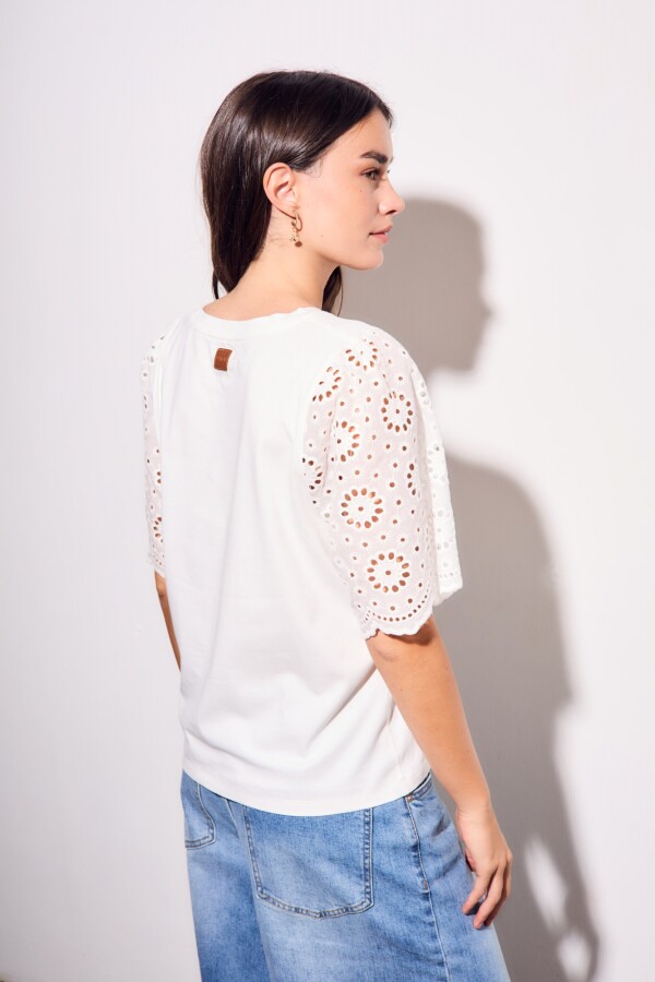 Remera Algodón Peinado Y Calados Nacar
