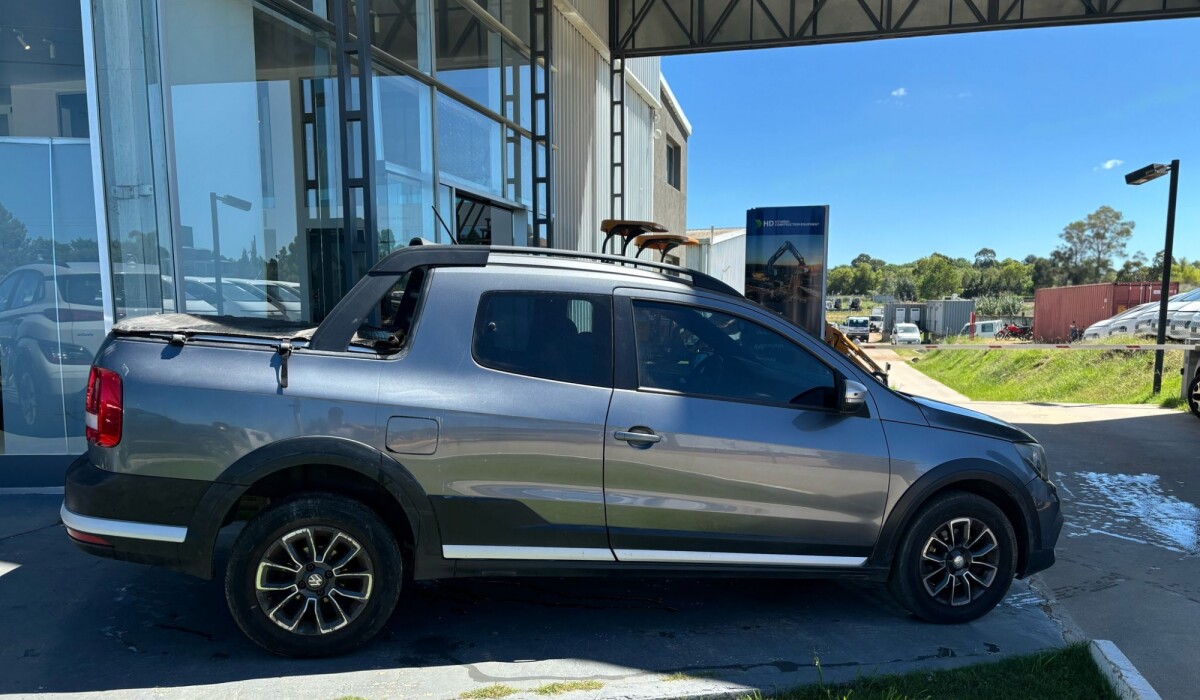 VW Saveiro DC Cross - 2017 VW Saveiro DC Cross - 2017