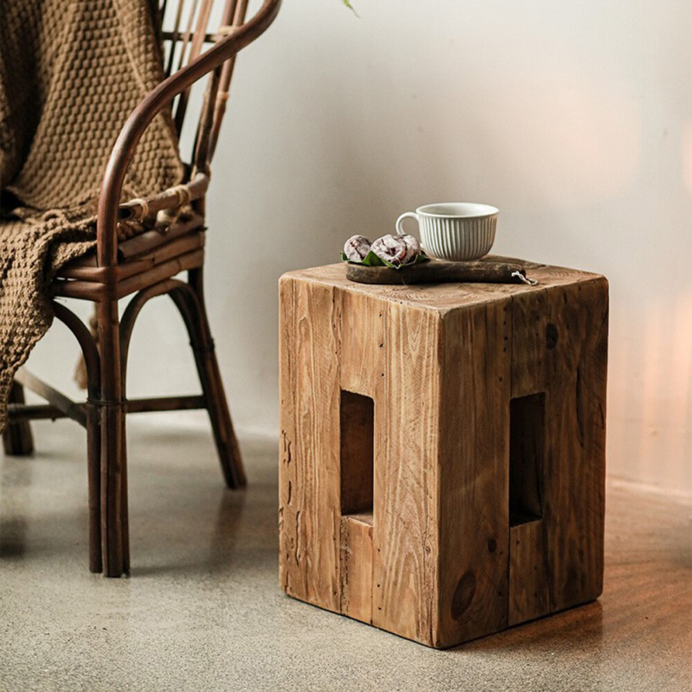 MESA AUXILIAR LATERAL MADERA MACIZA LÍNEA RÚSTICA MESA AUXILIAR LATERAL MADERA MACIZA LÍNEA RÚSTICA