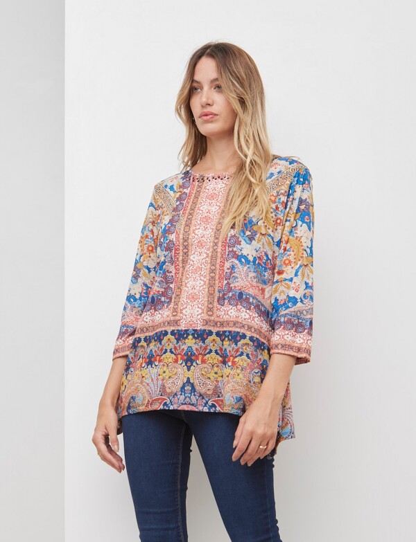 Remera Etnia MULTI/AZUL