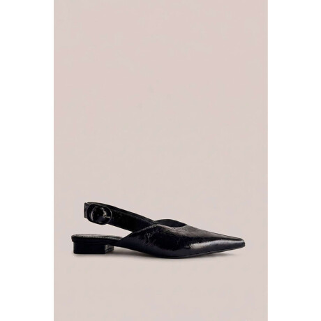 Flat Pili Black