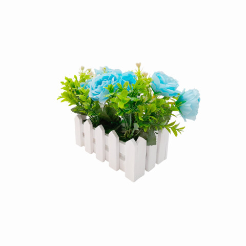 Bouquet de flores en jardinera decorativa Bouquet De Flores En Jardinera Decorativa
