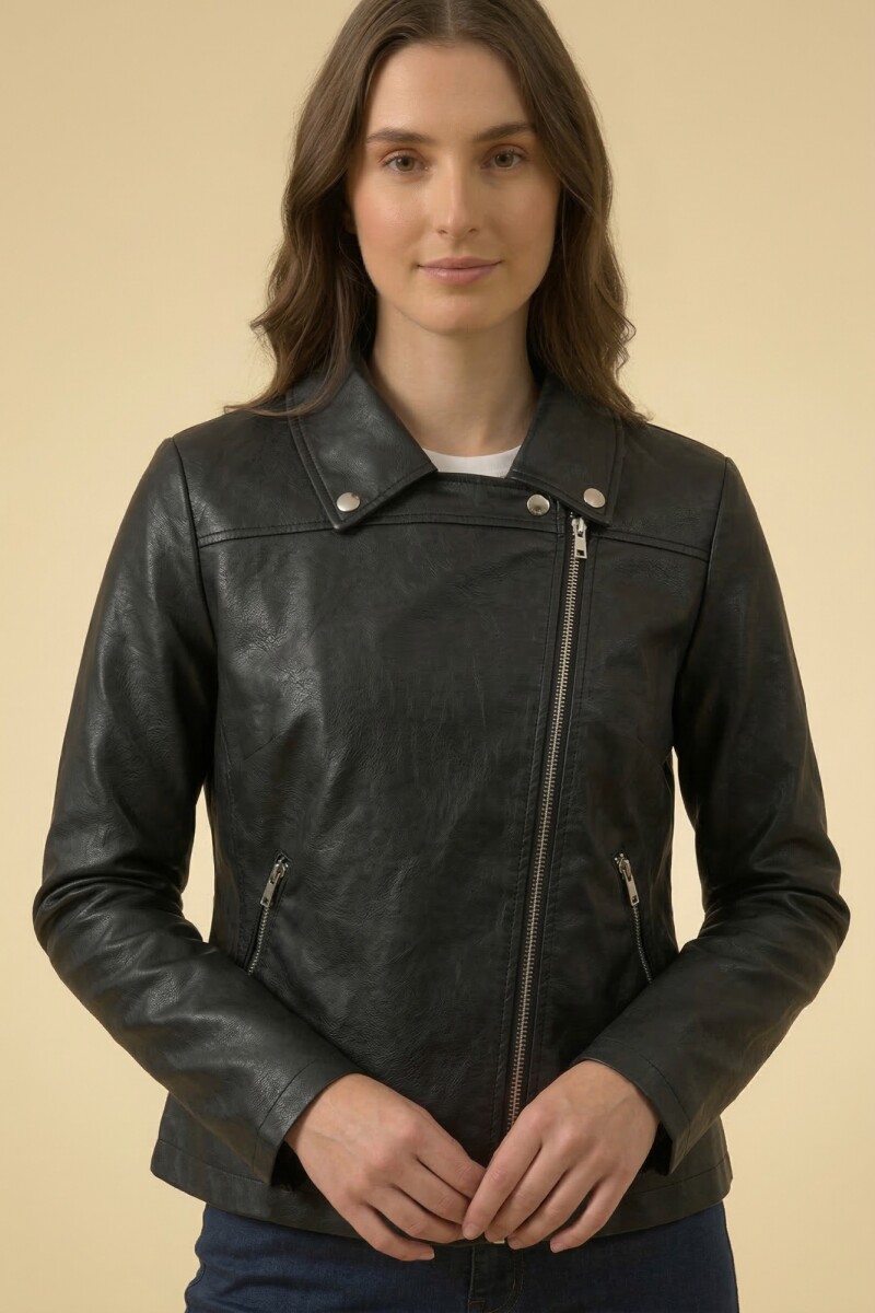 Campera de Eco Cuero. Campera de Eco Cuero.