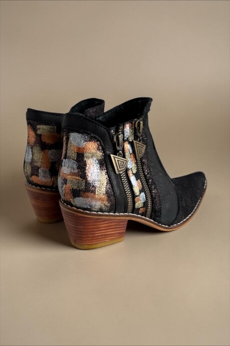 Bota Eva Negro Jaspeado Con Arte Pintado A Mano Bota Eva Negro Jaspeado Con Arte Pintado A Mano