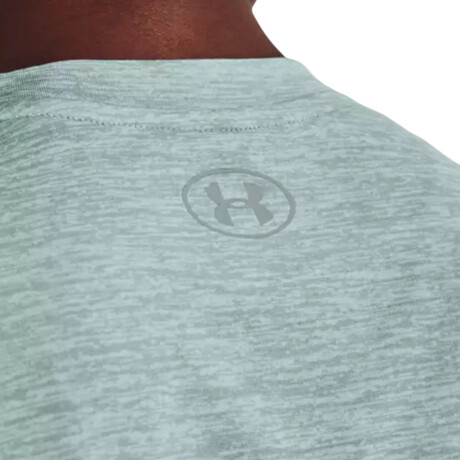 REMERA UNDER ARMOUR TECH SSV - TWIST Mint