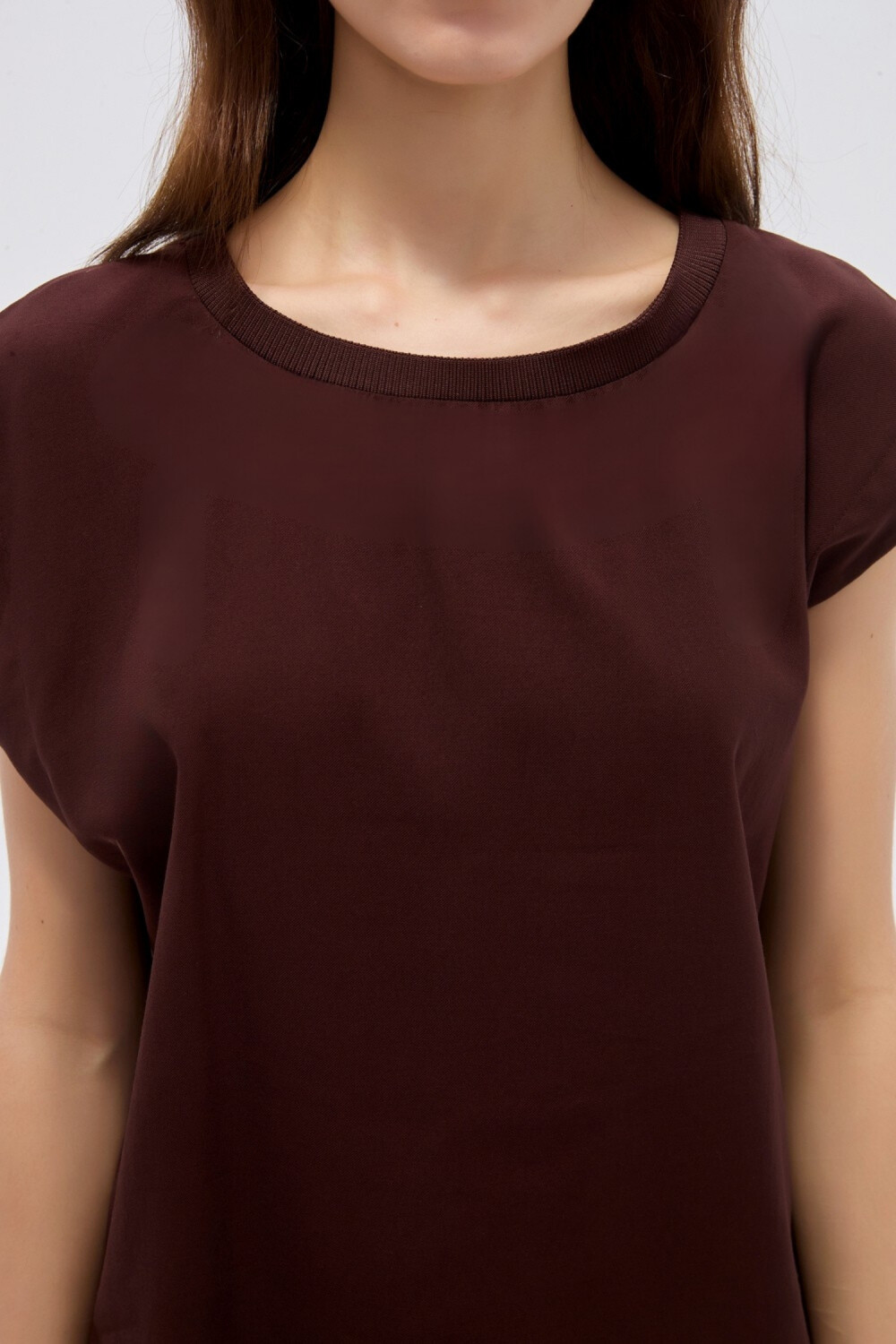Remera Zoru Marron