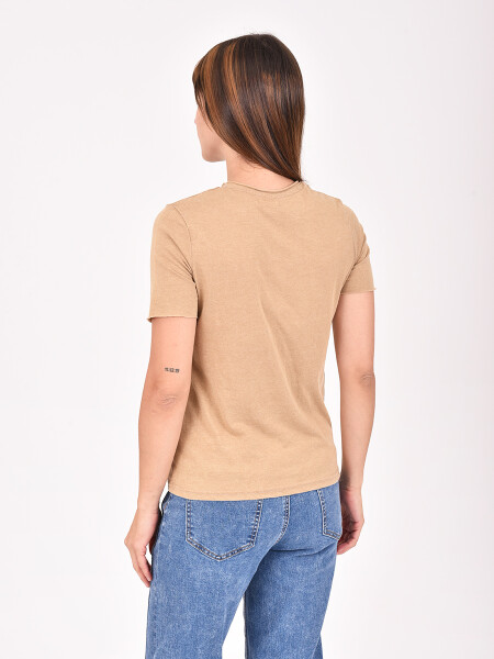REMERA LIORA BEIGE OSCURO