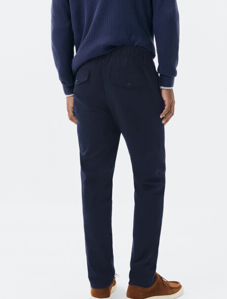 PANTALÓN MODELO CHINO DE LINO AZUL