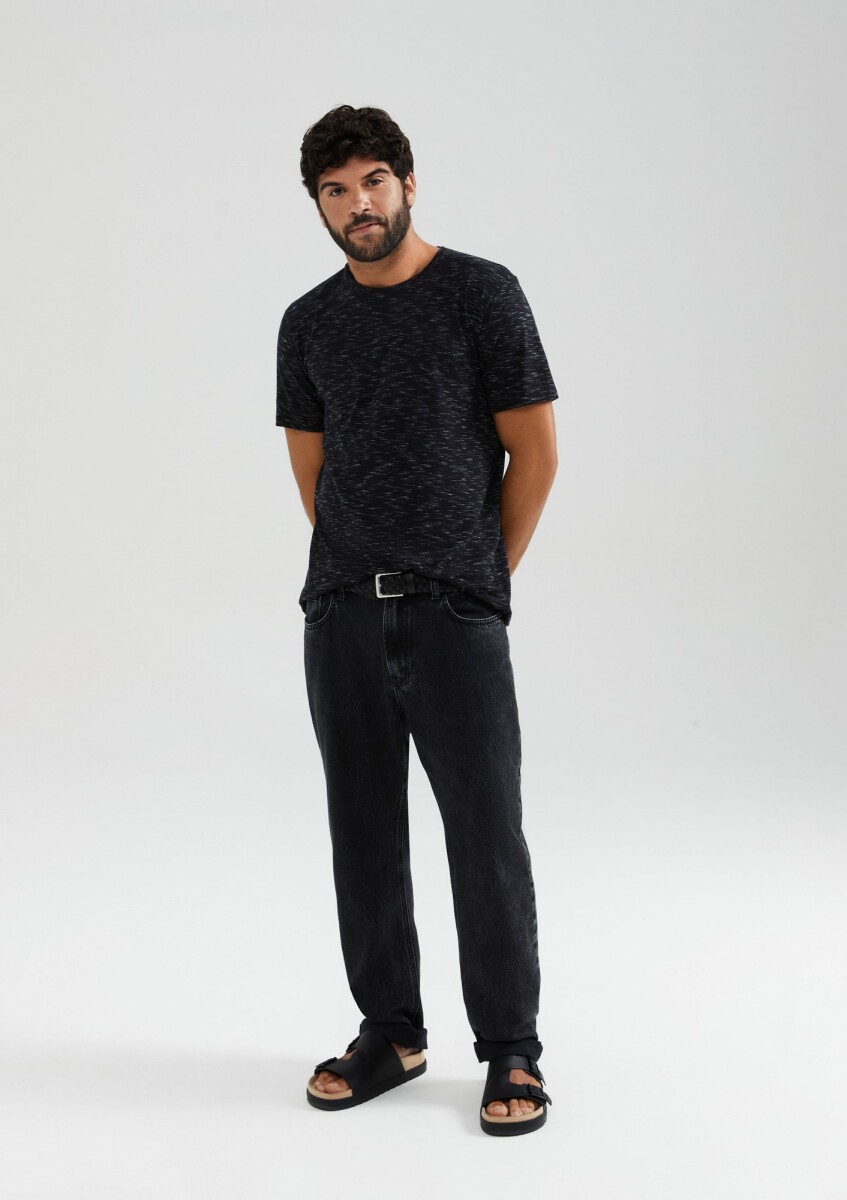 CAMISETA MM - NEGRO 
