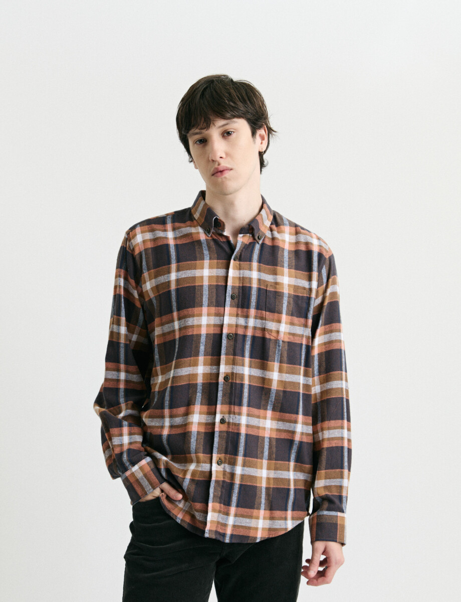 012442 CAMISA HARRINGTON LABEL Ladrillo