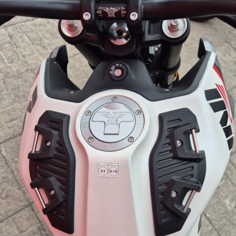 Moto Morini Alltrhike 450 Blanco