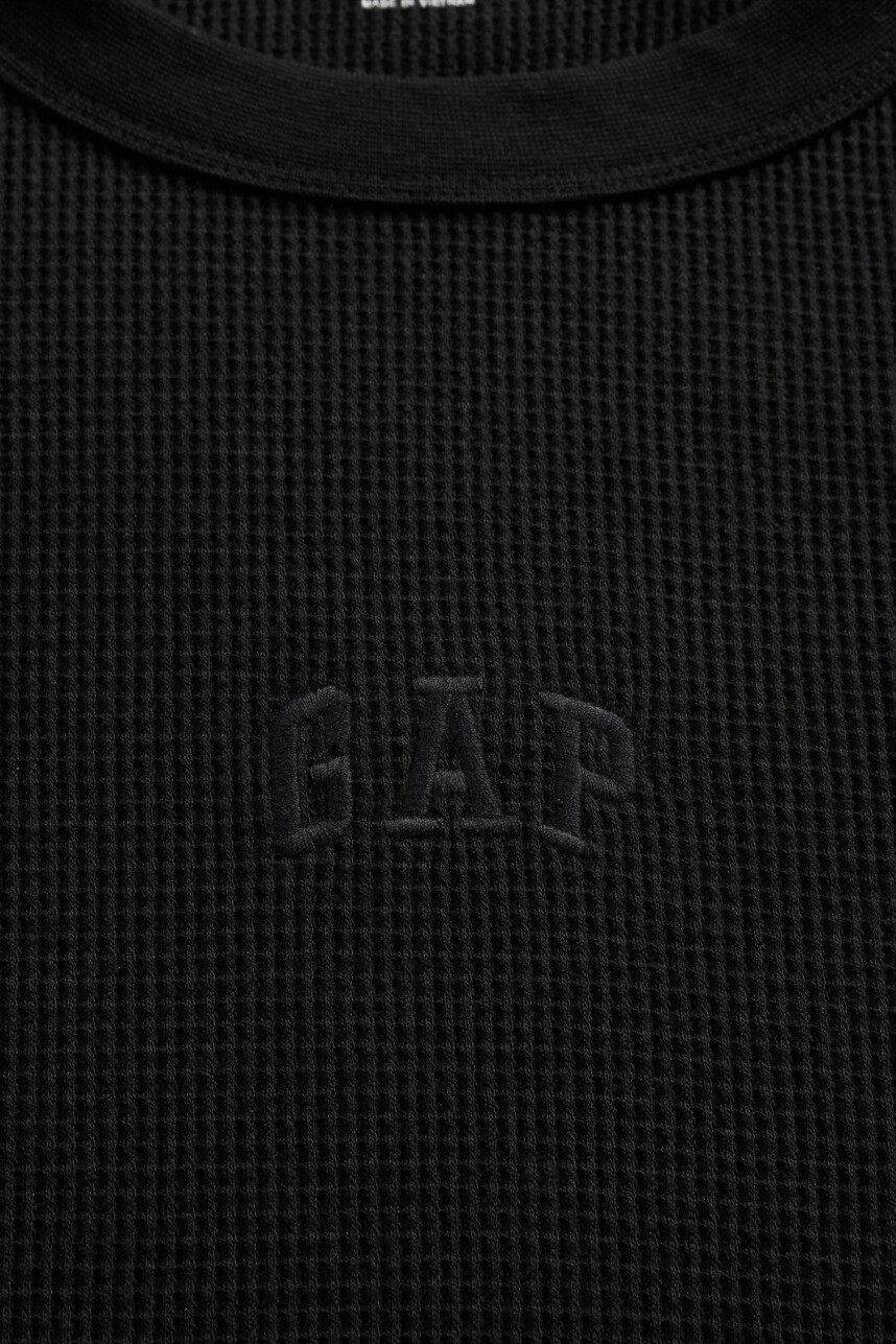 Remera Waffle Manga Larga Logo Gap Hombre Black