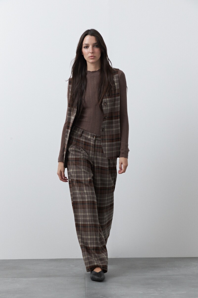 POLERA SELVA Marrón oscuro