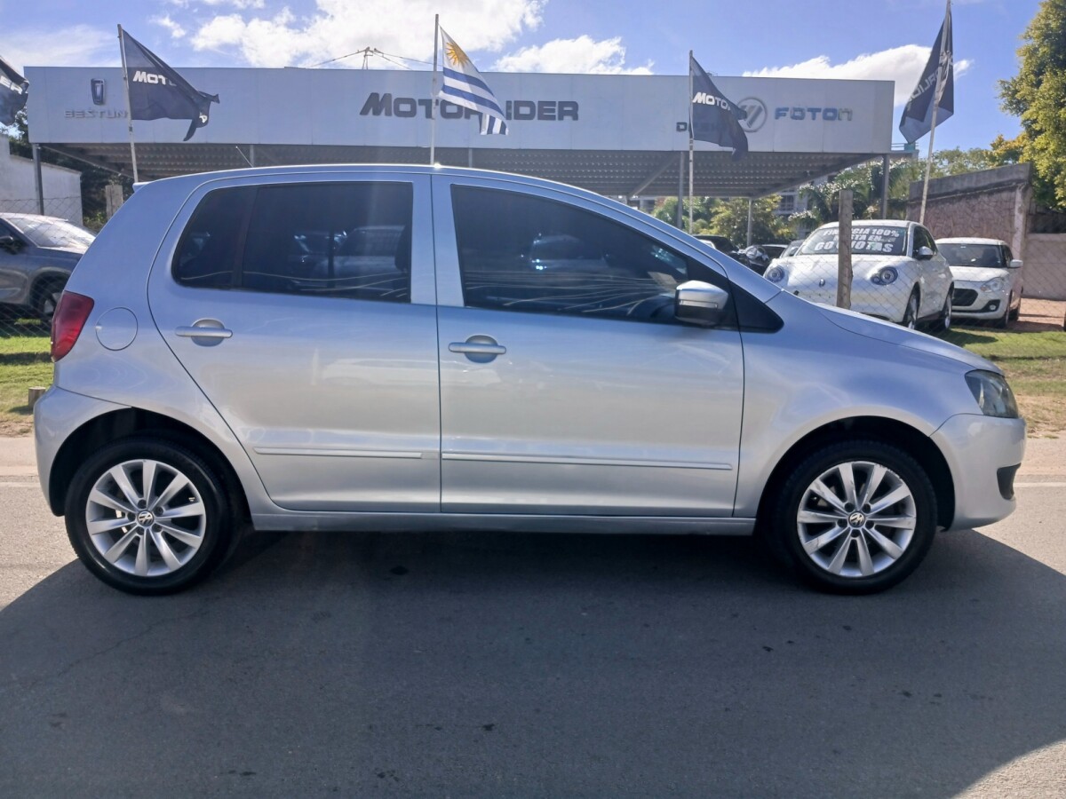 Volkswagen Fox Sport 1.6 Extra Full | Permuta / Financia Volkswagen Fox Sport 1.6 Extra Full | Permuta / Financia