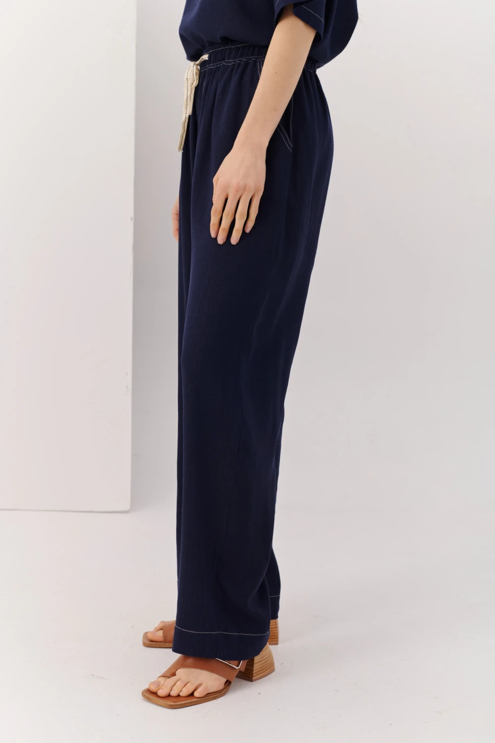 PANTALON LINO EVA azul marino 3