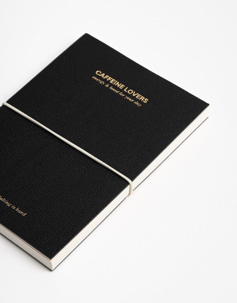 Anotadores Cuadernos y Memos Cuaderno Pu Texturado. Contiene 80 Hojas Rayadas Y Elástico Sujetador - Negro