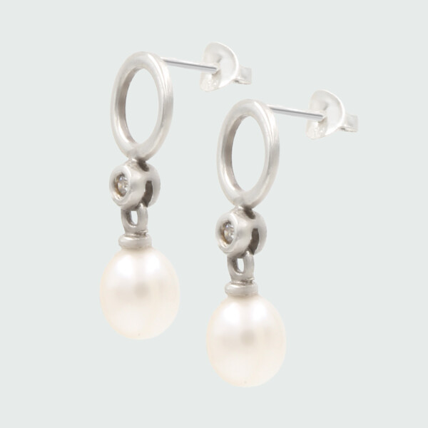 Caravanas Cielo de MOON en plata 925 con brillante y perla Caravanas Cielo de MOON en plata 925 con brillante y perla