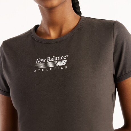 Remera New Balance de Dama - Trackside - WT62O4MBBLK DARK GREY