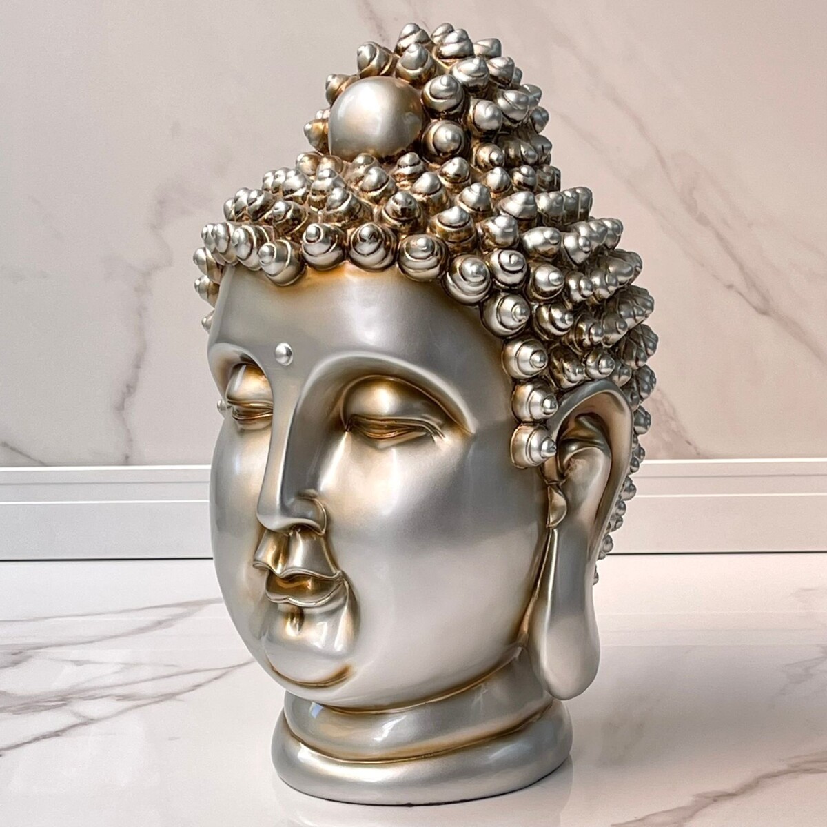 Escultura Cabeza Buddha Silver Altura 40cm x Largo 27cm x Ancho 25cm 