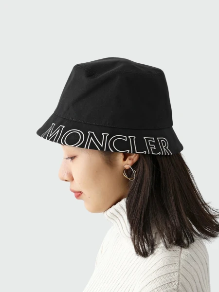 Moncler -Gorro piluso de poliéster Negro