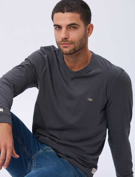 REMERA BÁSICA DE ALGODÓN Gris Oscuro