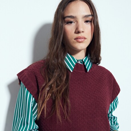 CHALECO ALCALA Bordó Merlot