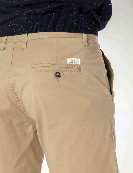 BERMUDA CLÁSICA Beige
