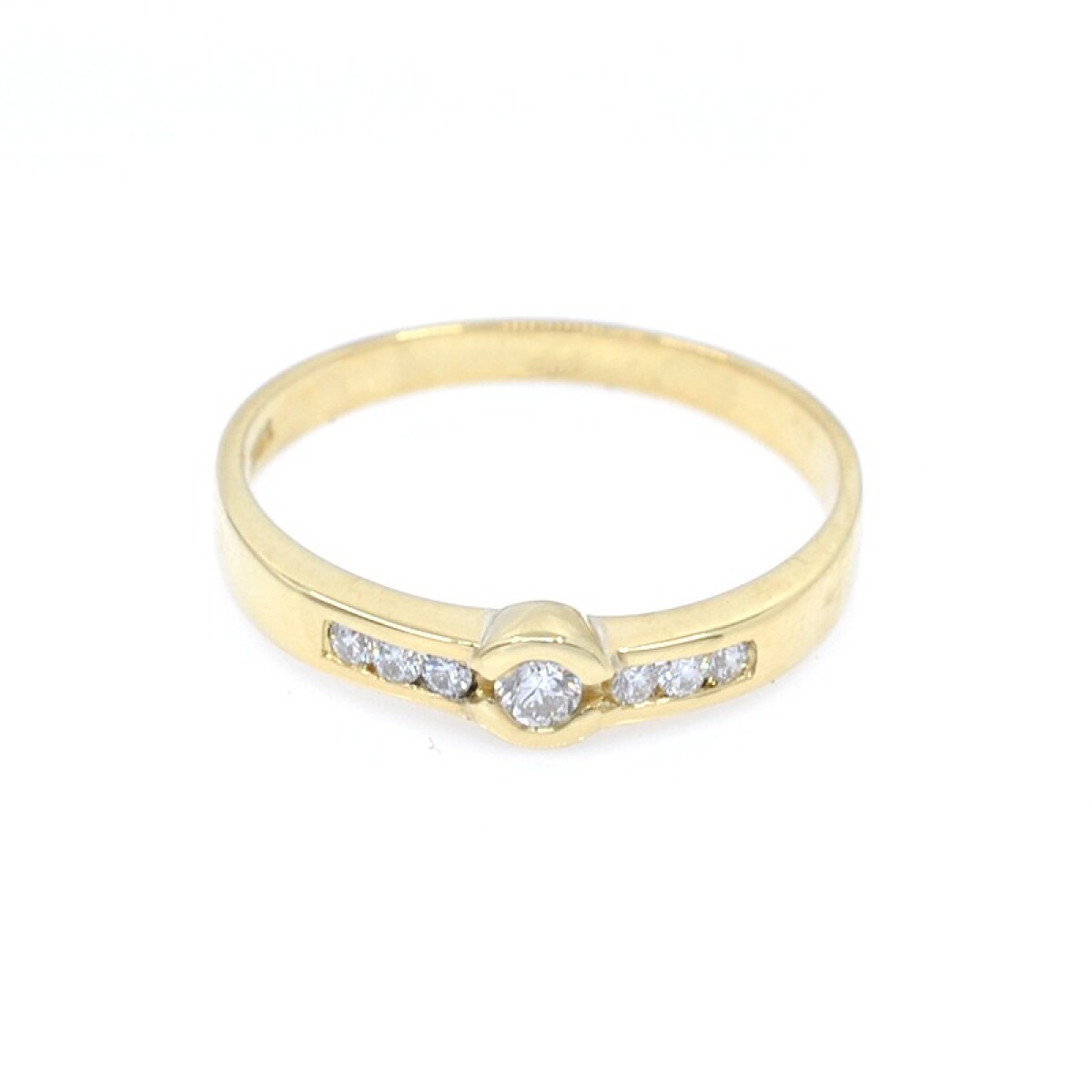 Anillo en oro 18k amarillo y brillantes 