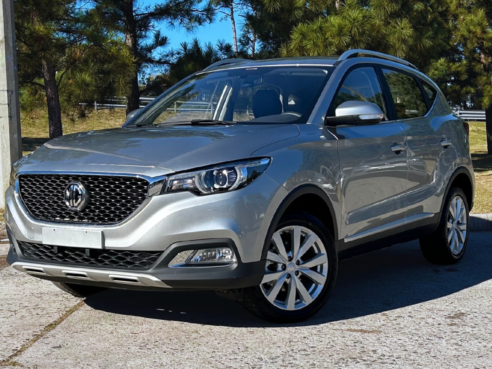 MG ZS EXTRA FULL AT 1.5 2026 0KM | Permuta / Financia 