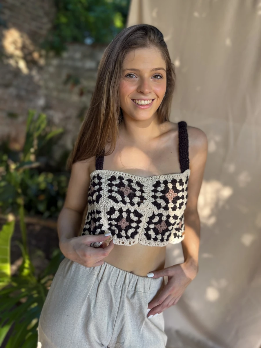Top Crochet - Crudo y negro 