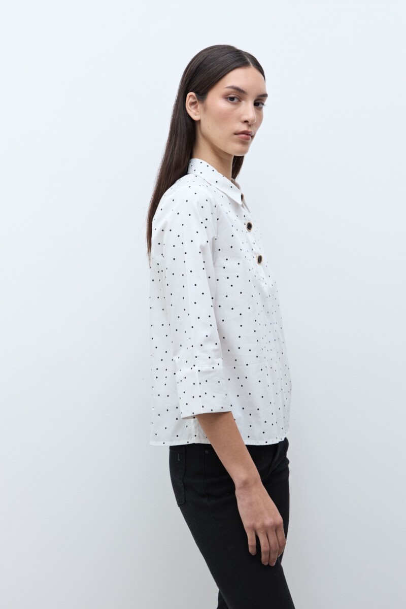 Blusa lunares cuello camisa crudo