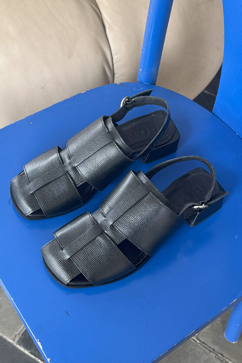Sirna Black