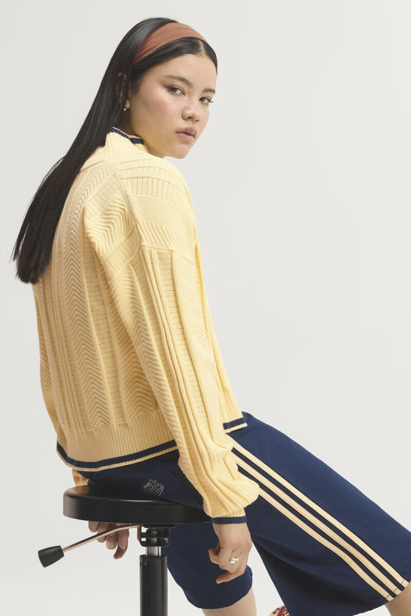CAMPERA DE PUNTO TRENZADO FIRE Amarillo