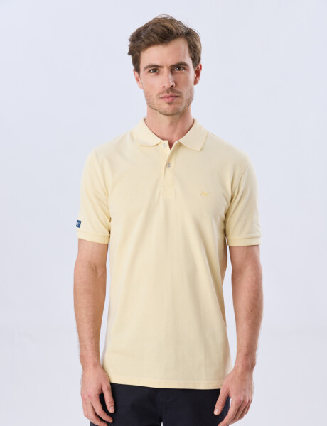 REMERA POLO LISA PIQUÉ Amarillo