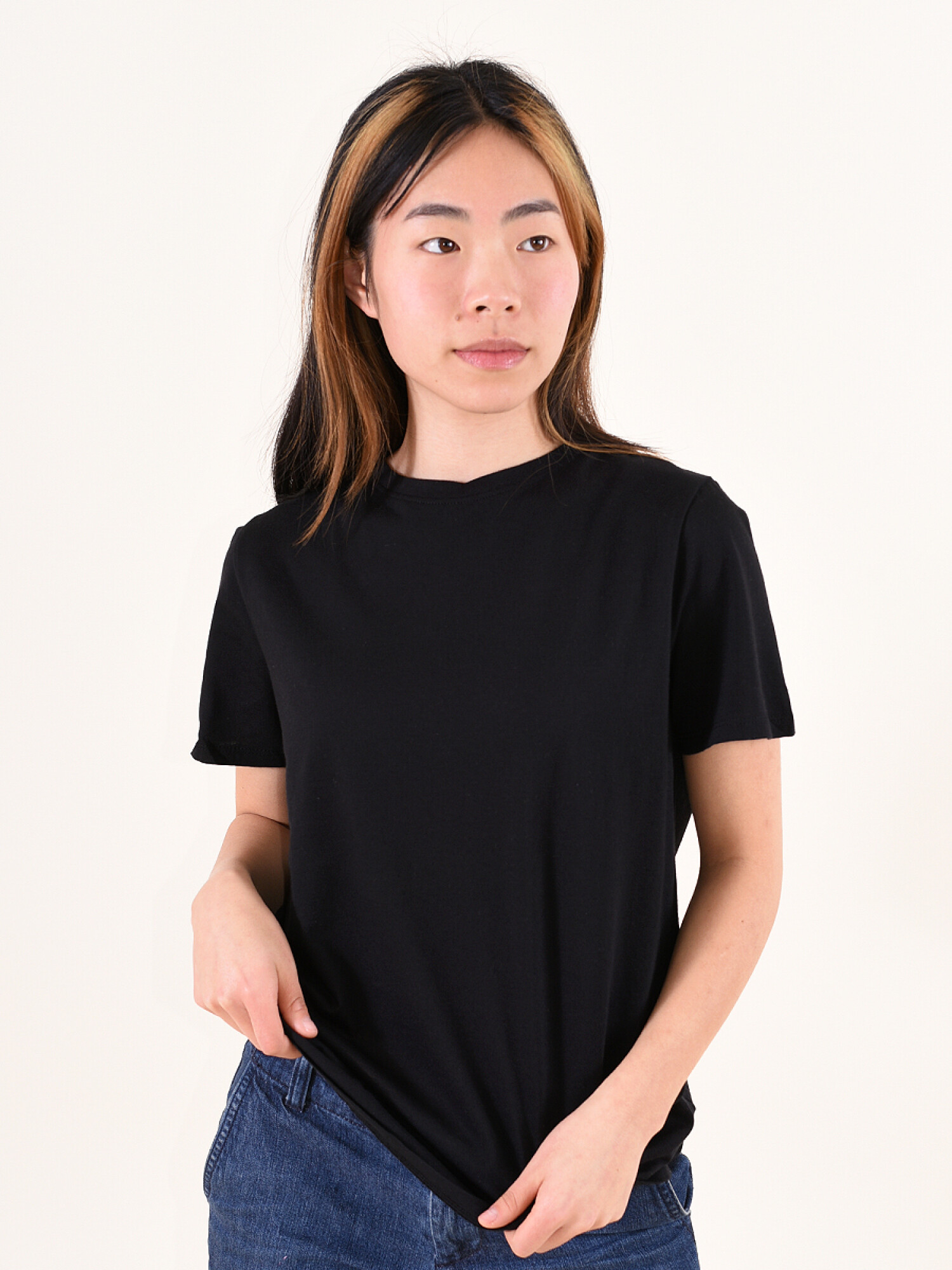 REMERA BASICA NEGRO Guapa