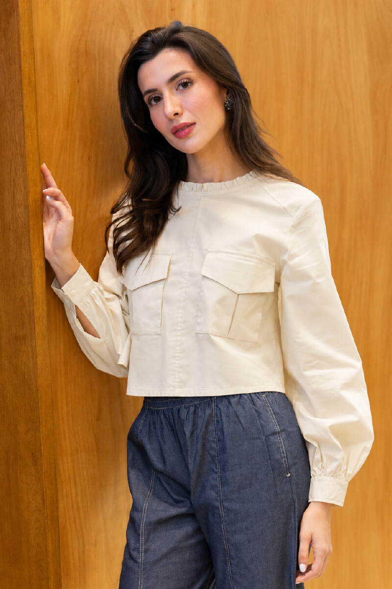CAMISA C617/26 M/L CON BOLSILLO EN DELANTERO Y VOLADOS EN CUELLO - Blanco 