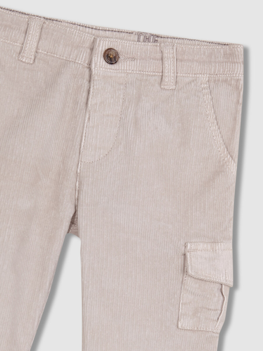 Pantalon Cargo Micro Arena Claro